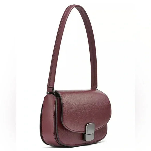 Calvin Klein Red Baguette Shoulder Bag Y2K Minimalist Clasp Small Purse - Picture 11 of 11